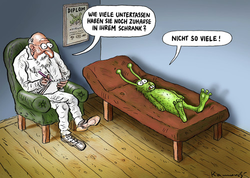 Cartoon: Untertassenuntersuchung (medium) by marian kamensky tagged ufo,ausserirdischen,fantasie,kaffee,ufo,ausserirdischen,fantasie,kaffee