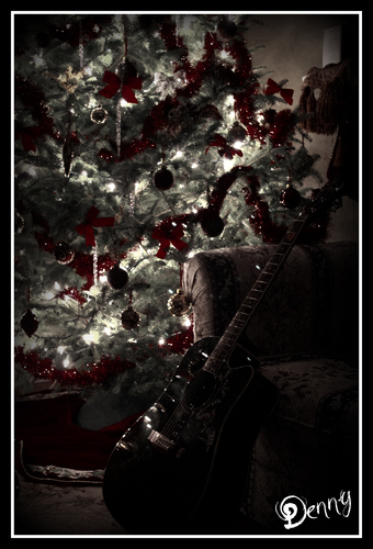 Cartoon: Christmas Music (medium) by Krinisty tagged guitar,music,tree,christmas,photography,krinisty,art
