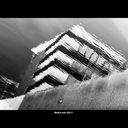 Cartoon: MH - Something in the Water 5 (medium) by MoArt Rotterdam tagged rotterdam,moart,moartcards,water,reflection,reflectie,weerspiegeling,gebouw,building,zwartwit,wall,muur