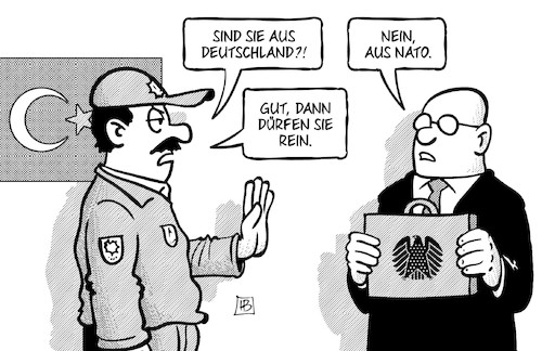 NATO-Maskerade