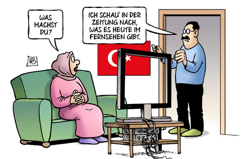 Cartoon: Türkei-Medien (medium) by Harm Bengen tagged zeitung,fernsehen,tv,türkei,haftbefehle,verhaftungen,journalisten,pressefreiheit,demokratie,zensur,erdogan,putsch,repression,ausnahmezustand,harm,bengen,cartoon,karikatur,zeitung,fernsehen,tv,türkei,haftbefehle,verhaftungen,journalisten,pressefreiheit,demokratie,zensur,erdogan,putsch,repression,ausnahmezustand,harm,bengen,cartoon,karikatur