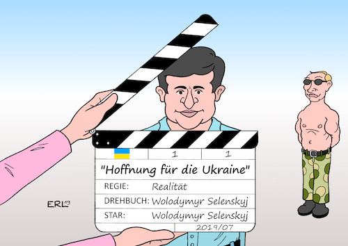 Cartoon: Seine größte Rolle (medium) by Erl tagged politik,ukraine,wahl,parlament,sieger,sn,diener,des,volkes,partei,präsident,wolodymyr,selenskyj,ex,schauspieler,komiker,demokratie,kampf,gegen,korruption,krieg,ostukraine,separatisten,russland,wladimir,putin,film,klappe,realität,karikatur,erl,politik,ukraine,wahl,parlament,sieger,sn,diener,des,volkes,partei,präsident,wolodymyr,selenskyj,ex,schauspieler,komiker,demokratie,kampf,gegen,korruption,krieg,ostukraine,separatisten,russland,wladimir,putin,film,klappe,realität,karikatur,erl