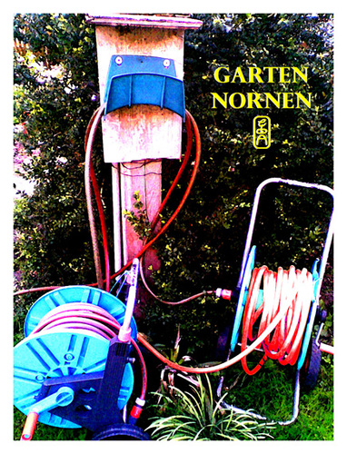 Cartoon: GARTEN-NORNEN (medium) by edda von sinnen tagged nornen,garten,skuld,verdani,urd,edda,von,sinnen